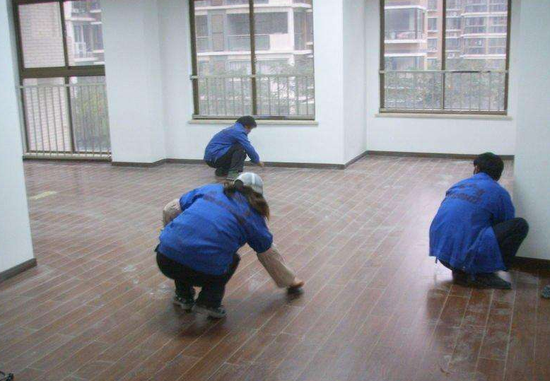 开荒保洁